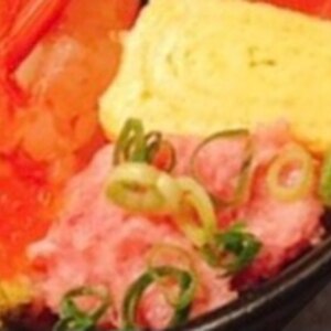 ３分旨い！？+山椒粉❤ネギとろ用メバチマグロの丼♪